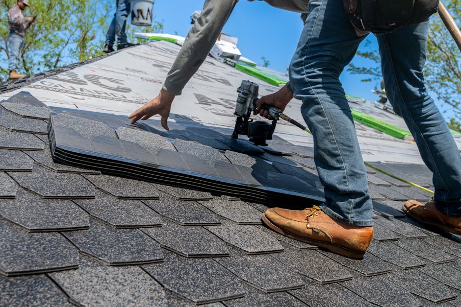 Walnut Creek Roofers Roofing crew at work in Walnut Creek, CA